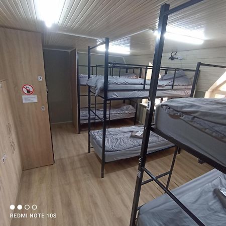 Friends Hostel Chişinau Exteriör bild